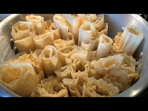 1 Masa Making Hot Tamales