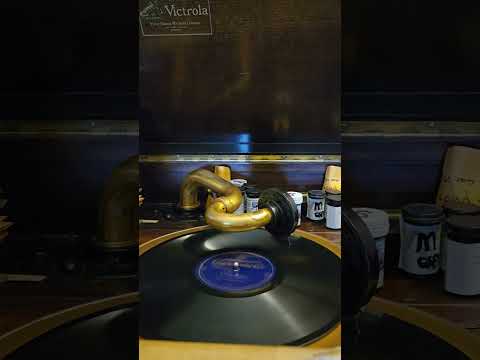 A Perfect Kiss Waltz - Albambra Serenaders  Claxtonola Records #40293 1924