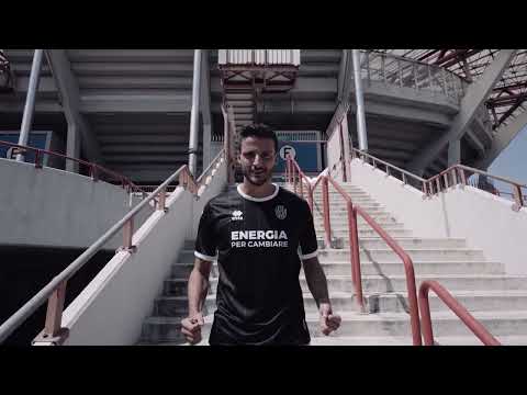 le maglie del Cesena 2023-24 serie C - presentazione divise Erreà