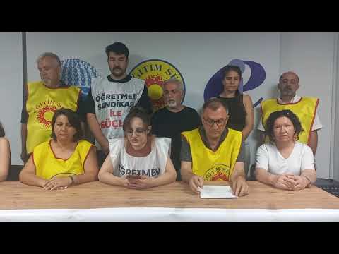 Özel Sektör Öğretmenleri ve Eğitim Sen Adana'da Ortak Açıklama Yaptı. Ankara'da ki Baskılar Kınandı.