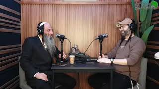 מדברים מרבי נחמן מברסלב   הרועה הנאמן   משה רבנו – הרב מאור קריו ושי גז (הרב מאור קריו) - התמונה מוצגת ישירות מתוך אתר האינטרנט יוטיוב. זכויות היוצרים בתמונה שייכות ליוצרה. קישור קרדיט למקור התוכן נמצא בתוך דף הסרטון