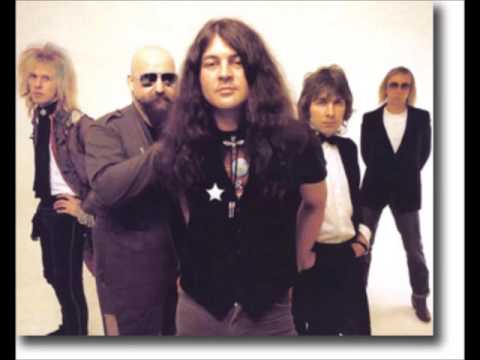 IAN GILLAN BAND - SMOKE ON THE WATER