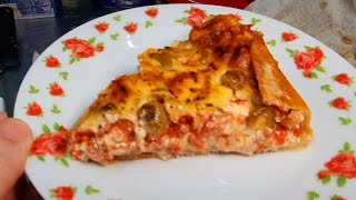 בקלי קלות- מאפה מטבל פיצה (ליהי קרויץ - מטבח בקלי קלות) - התמונה מוצגת ישירות מתוך אתר האינטרנט יוטיוב. זכויות היוצרים בתמונה שייכות ליוצרה. קישור קרדיט למקור התוכן נמצא בתוך דף הסרטון