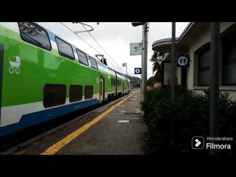 Bahnhof Stresa (Teil17-18)- Mit RE4 n. Milano Centrale ü. Arona in Italien am 19.10.23.