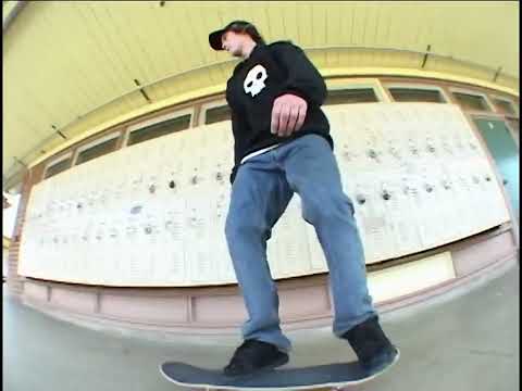 DC: The DC Video - Bonus Montage (2004) [Deluxe Edition]