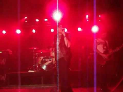 Trapt Concert in Jacksonville - Waiting