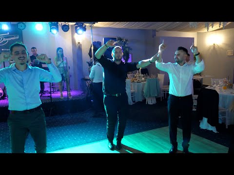 Formația Dinamicii Tulcea (LIVE) - (cover Tzanca Uraganu - Buzele cu rosu inchis)