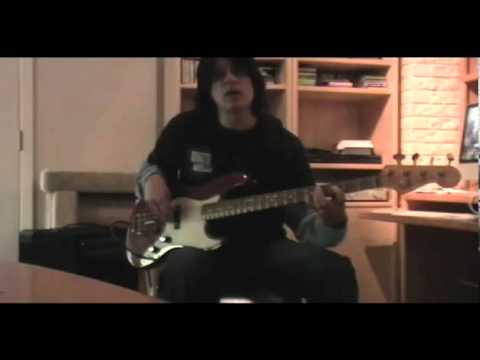 Bass Lesson 1 - "Right Hand Technique"