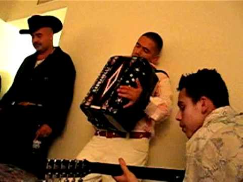 Amor A Lo Ligero - Gerardo Ortiz, JR Barraza, El Compa Canelo, Chago Sanchez