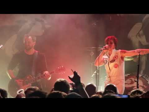 The Superjesus - CONFIDE IN ME live @ THE GOV