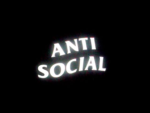 White Migz - Antisocial (Clip Officiel)