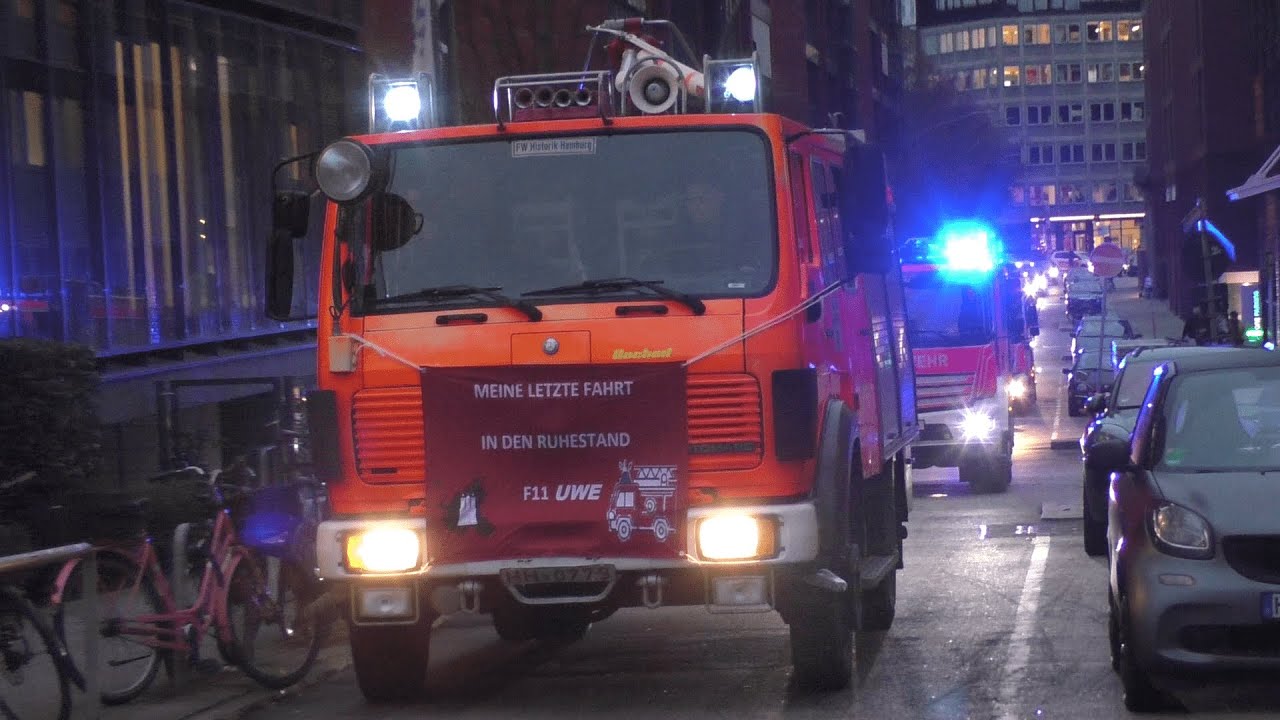 [Hamburgs neueste HLF Generation mit einem historischen TLF!] Verabschiedung Feuerwache Innenstadt