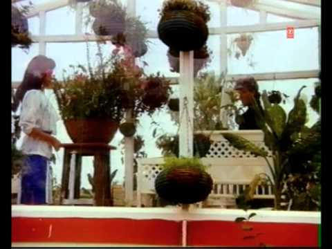 Poster jo muskurahat mujhe