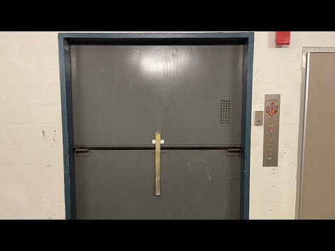 MEI Hydraulic Modded Freight Elevator (Car 23) at Springfield Town Center Mall, Springfield, VA