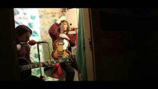 Video The Colleas - Koupelnový akustický koncert - 1.část