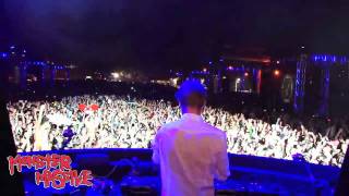 ARMIN VAN BUUREN &quot;EVERY OTHER WAY RMX&quot; VIEW FROM STAGE @ MONSTER MASSIVE 2009