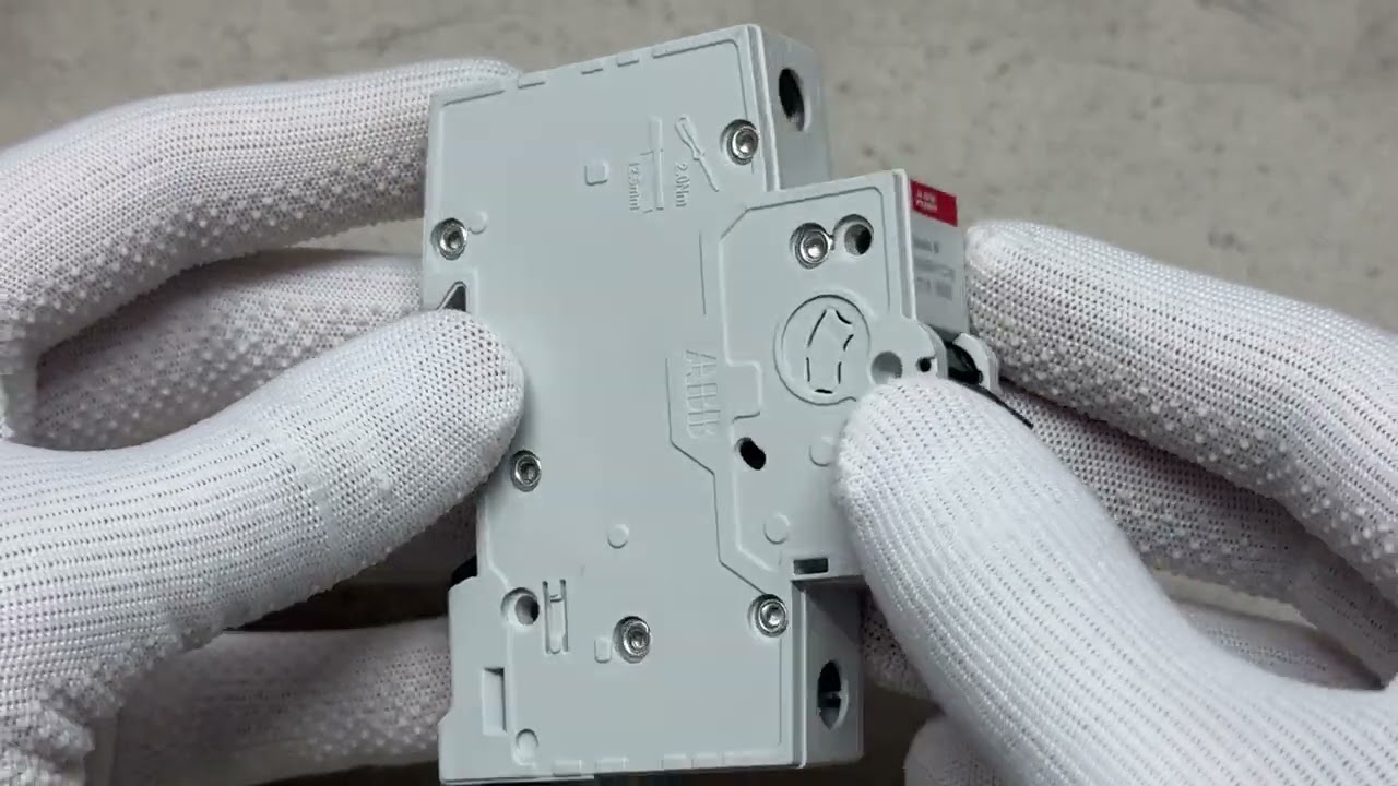 Автоматичний вимикач ABB BMS411-C16 1p 16A тип C серія Basic 2CDS641041R0164