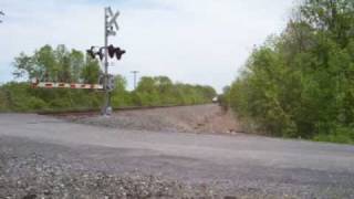 preview picture of video 'Amtrak P063 at Pump Rd, 05-20-09'