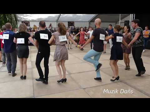 Gourin 2019 : Finale Gavotte Pourlet sonnée par Mikaël Jouanno et Brian Lamour - danse bretonne