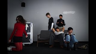  Anttonias - Adicciones, coronas y flores (Visualizer)