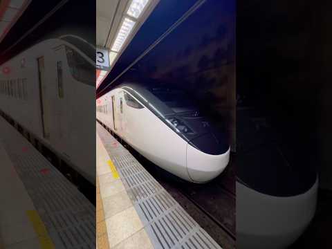 Taiwan’s BULLET TRAIN Is INSANE 🇹🇼🚄 | Inside Taipei Main Station