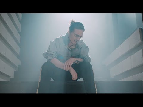 Poobon - "Ghalbe Shishei" OFFICIAL VIDEO | پوبون - قلب شیشه ای