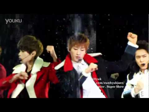 [Fancam] 120310 Super Show 4 in Macau - Superman - Eunhyuk