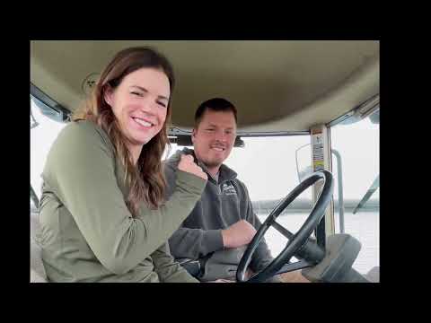 Learning How To Run Grain Cart- John Deere 8430 & Unverferth Cart