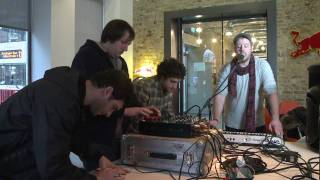 Innerpartysystem - American Trash live in the Virgin Red Room