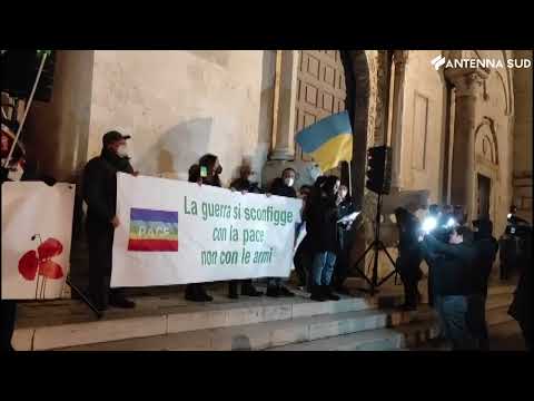 11 marzo 2022 - Ucraina, la marcia per la pace attraversa Bari