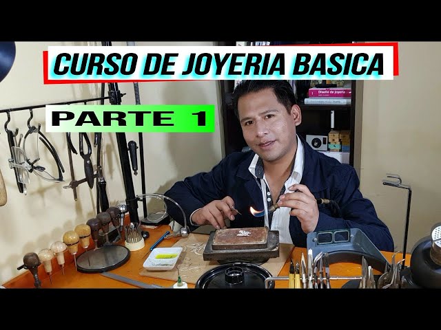 Vídeo relacionado con UoYu The Vampire Diar.s Jewelry - Anillo de Stefan con luz diurna para fanáticos, joyería para hombres y mujeres con calcomanías, 21 piezas