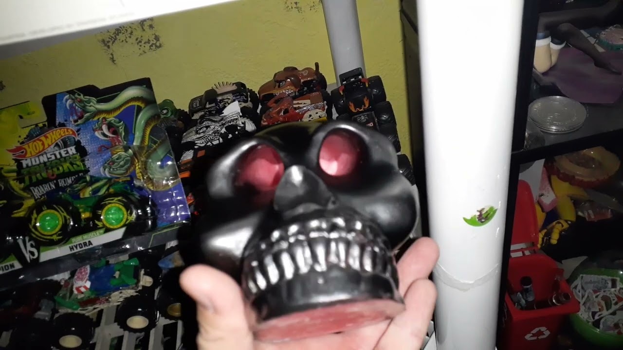 my dollar tree Halloween pickup 2022 (bleeding skull candle)