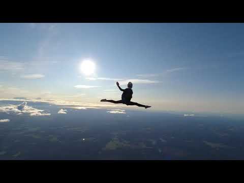 Anna Freestyle skydive 2021