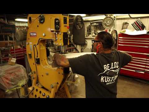 1937 Packard - Part 5: Flush Skirts