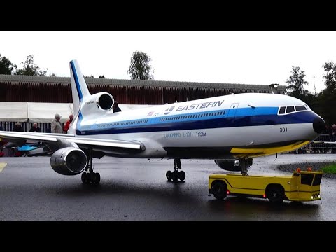 STUNNING!!! RC AIRLINER SELFBUILD LOCKHEED TRISTAR L-1011 TURBINE SCALE MODEL