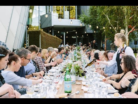 download lagu mp3 mp4 Weekend Wrap, download lagu Weekend Wrap gratis, unduh video klip Weekend Wrap