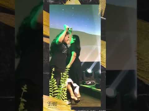 Cassiane e Midian Lima falando misterio arrebatadas pelo Espíritu Santo