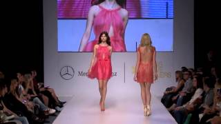 Download lagu Kathy Heyndels catwalk at 13th MB AXDW mp3 Download lagu Kathy Heyndels catwalk at 13th MB AXDW mp3