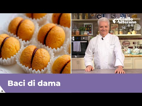 LADY'S KISSES by Iginio Massari