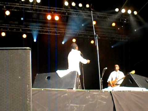 Baloji - Karibu Ya Bintou - Festival Un soir autour du monde 30/04/11