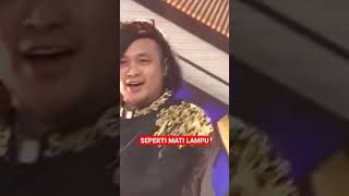 Download lagu GILANG DIRGA MENIRUKAN SUARA NASSAR ‼️ SEPERTI MATI LAMPU #shorts mp3