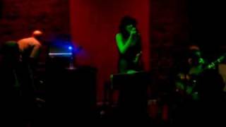 Les Triplettes - Le Temps Perdu (Carla Bruni)