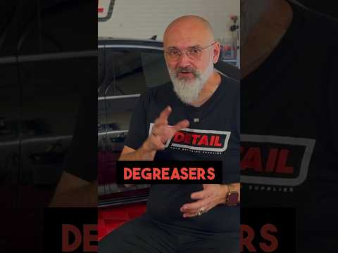 Degreaser vs All Purpose Cleaner: what’s the difference?