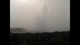 preview picture of video 'Geysir in Flúðir'