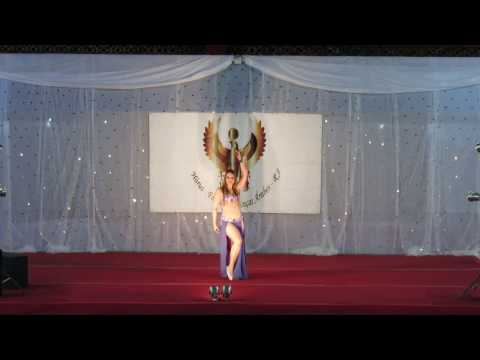 Hanna Aisha as Suhair Zaki in "Enta Omri" (X Hórus 2016)