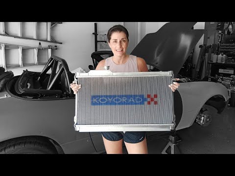 $200 Mazda Miata Project - Ep.26 Koyo Radiator Install!