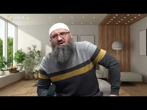 Da li je dizanje ruku u namazu četiri puta sunnet ili novotarija