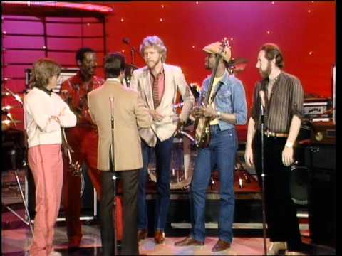 Dick Clark Interviews Rufus - American Bandstand 1981