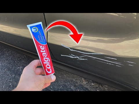 Entfernen Sie Kratzer aus Ihrem Auto mit Zahnpasta. Funktioniert das?