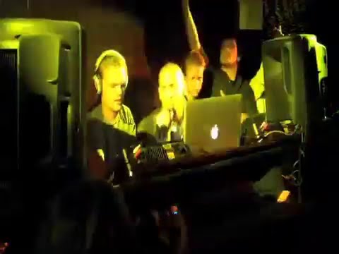 Austin Leeds - In The Air [Avicii Remix w/ Jeremy Carr LIVE @ Marquee NYC, June 2010]